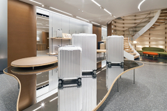 Labvert Rimowa Store in Ginza, Tokyo © Daici Ano