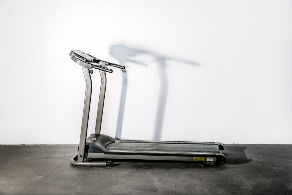 Ai Weiwei
Assange‘s Treadmill, 2017
Metall, Plastik und Gummi
Privatsammlung
Foto: Courtesy Ai Weiwei Studio © 2022 Ai Weiwei