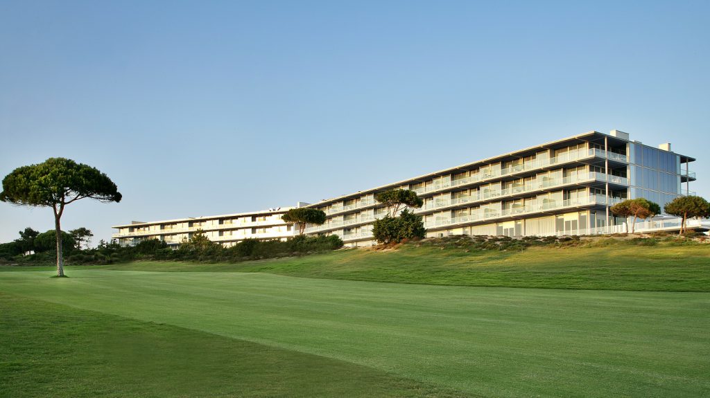 The Oitavos