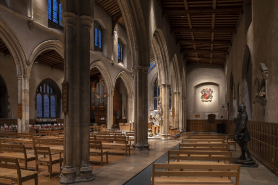 Palco - Sakrales Licht von iGuzzini in St. Giles Kirche