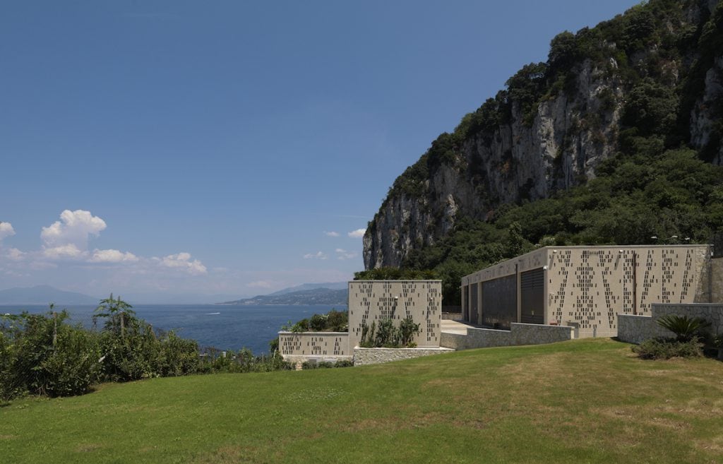 new power station on the island of Capri