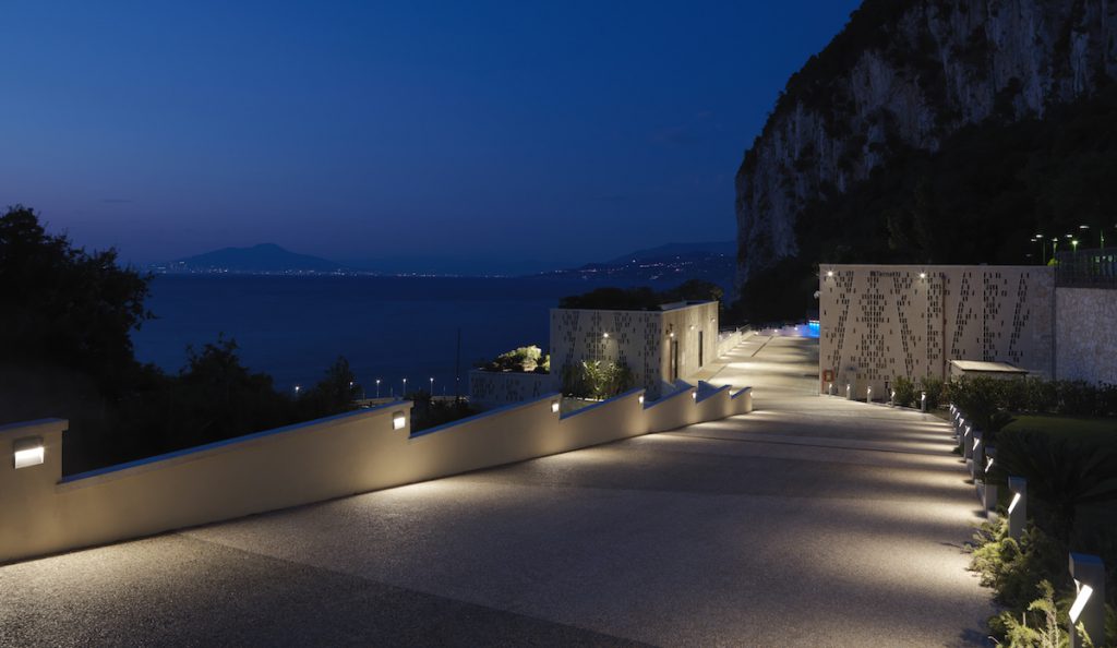 Das Kraftwerk auf Capri bei Nacht