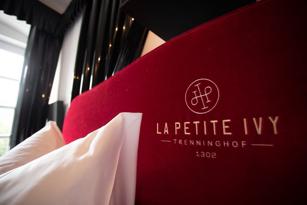 Impressions of "LA PETITE IVY"