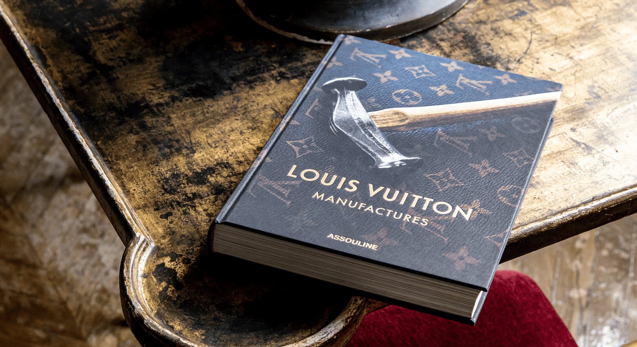 Louis Vuitton Manufactures by Nicholas Foulkes - Coffee Table Book