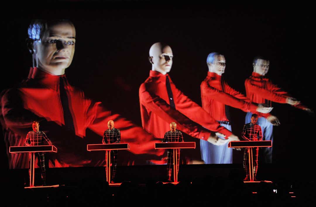 Fjerde realistisk Fremmedgøre Kraftwerk - Die Roboter (Official Music Video) - THE Stylemate