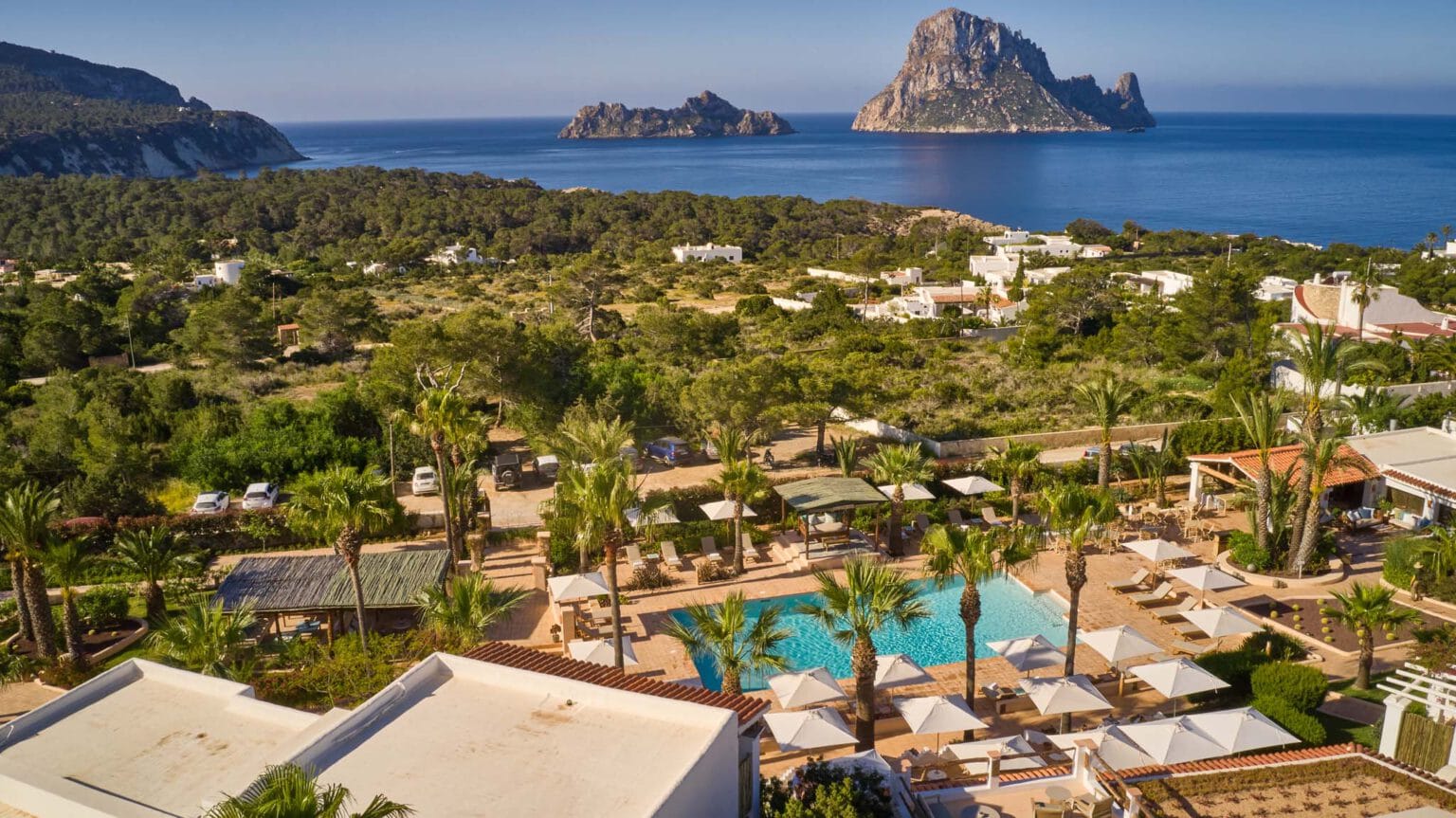 Stylish Hotel Petunia Ibizia - Beaumier Hotel Collection - THE Stylemate